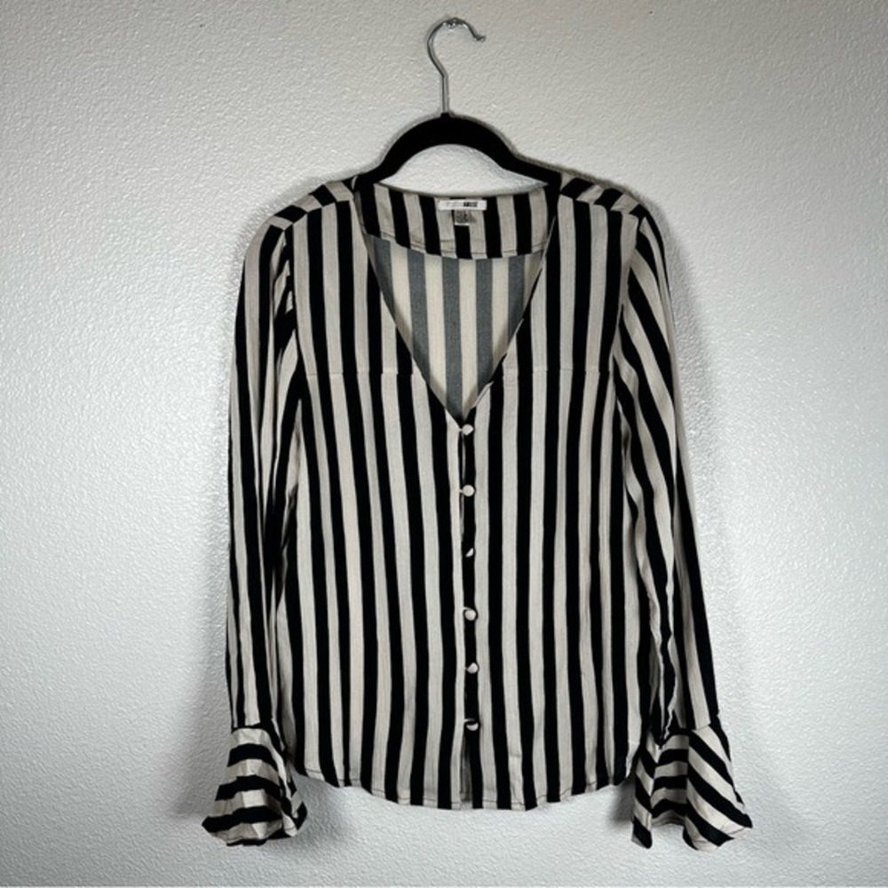 Amuse Society Always Something Button Front Blouse Striped Cream Black Small - Picture 2 of 10